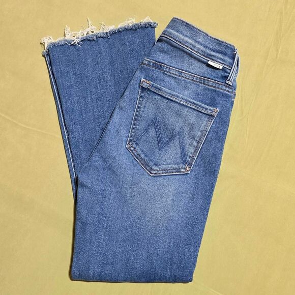 MOTHER Denim - MOTHER The Weekender Flare Jeans in First Mate Wash Women's Size 24